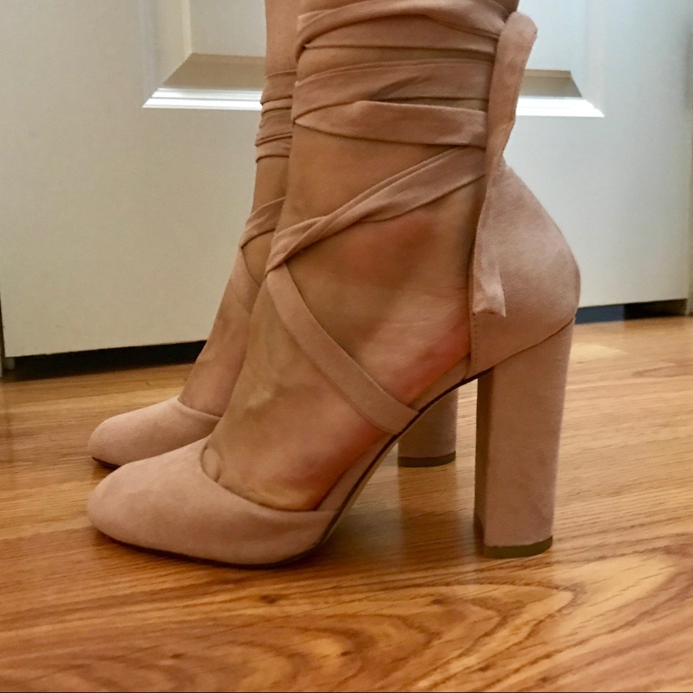 JustFab blush colored tie up heel